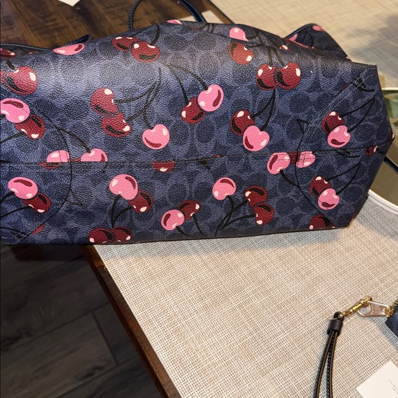 NWT Coach Cherry Print CityTote and Wallet Set -Navy Blue Pink Incl DB,Charm - Picture 12 of 15